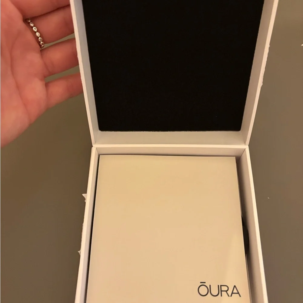 Oura Black Charging Base with Silver Ring Connector and USB Cable